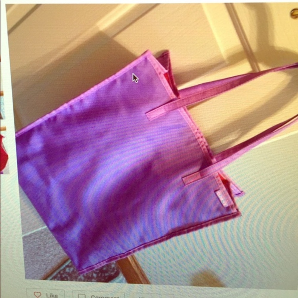 Lovely tote. Groceries or mail!?